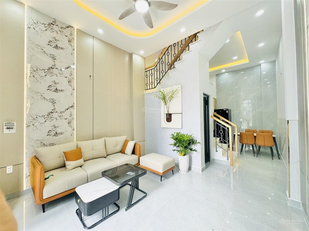 Nhà mới xinh 2 mặt tiền thoáng cực hợp gia đình trẻ an cư