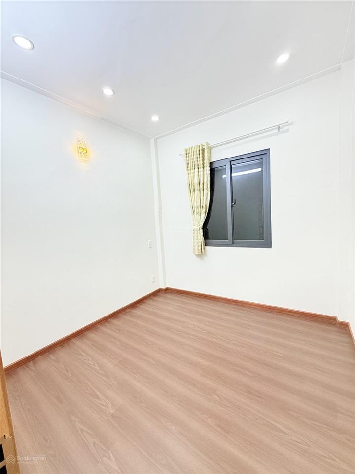 Chủ giảm còn 3,95 tỷ, đã giảm 200tr còn tl. siêu phẩm hxh trung tâm tân bình khu sân bay, 30m2 2 t