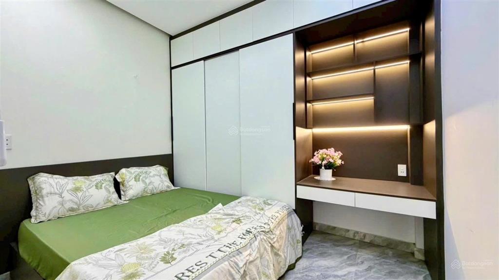 Sau lưng chung cư khang giá  emart phan huy ích