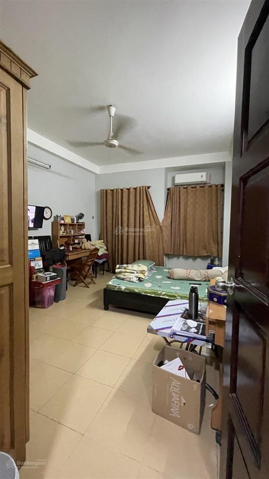 Nhà 4 tầng khu phân lô đồng bộ đường 8m có lề ô tô ngủ trong nhà 9,6 tỷ!