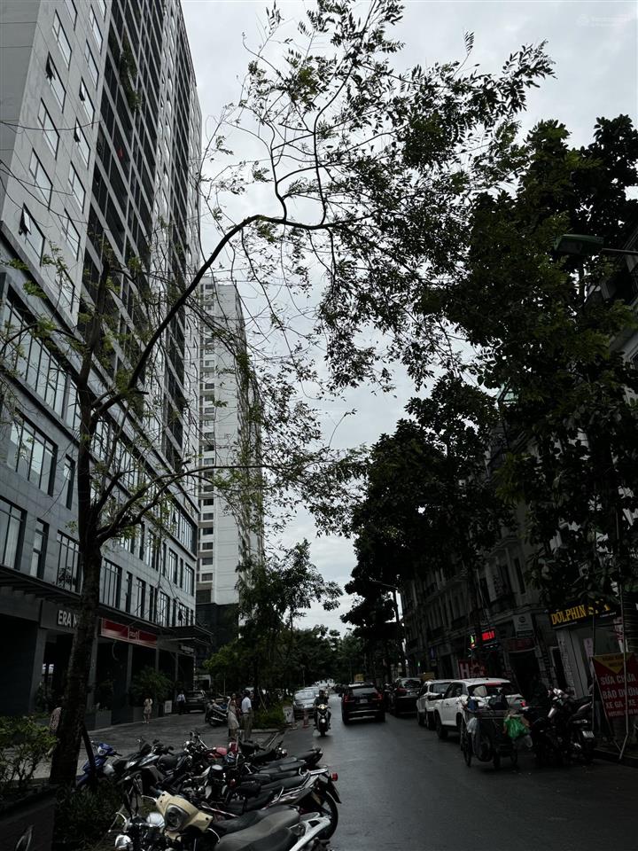 Mới ra  hàng hiếm  shophouse embassy 120m2  49,9 tỷ   0978 025 ***