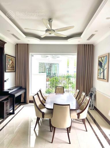 Mới ra  biệt thự dịch vọng  200m2  40 tỷ   0978 025 ***