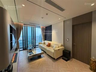 Mới ra  3 phòng ngủ đẹp  cần bán gấp  101m2  12 tỷ   0978 025 ***