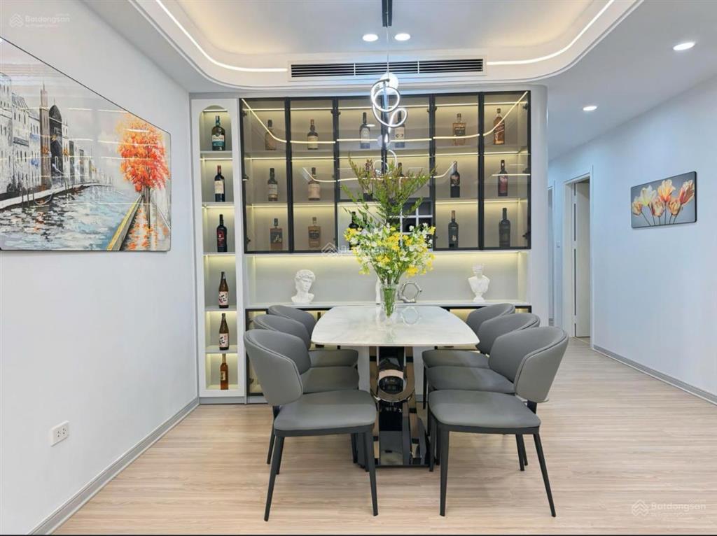 Mới ra  cần tiền gấp nên bán rẻ  128m2  12.5 tỷ   0978 025 ***