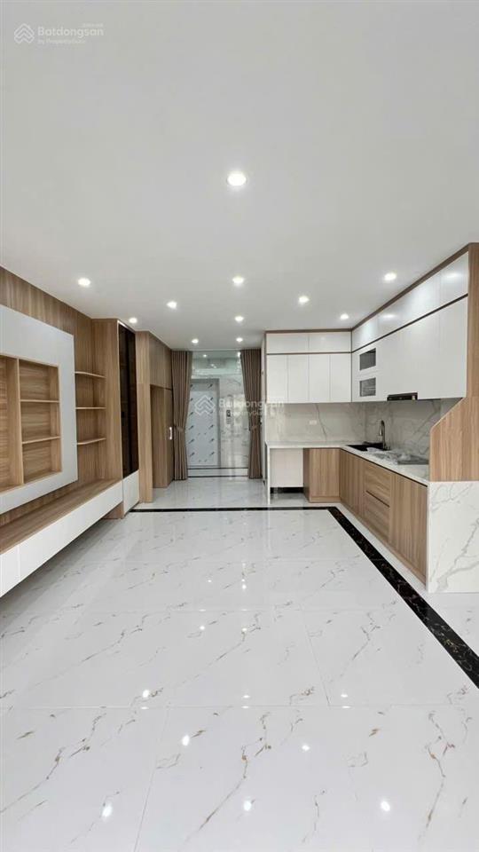 Phân lô ngọc hồi, 7 tầng thang máy, ô tô ngủ trong nhà, giá nét
