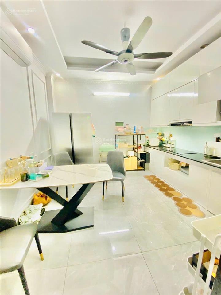 Khu đô thị yên xá, 50m2, 7 tầng thang máy, kd đỉnh cao  ô tô đỗ cửa