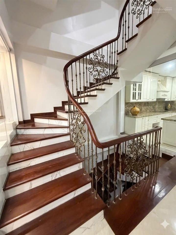 Biệt thự phân lô, 60m2, 5 tầng, ô tô vào nhà, mặt tiền 5m, khu đô thị tây nam linh đàm, giá tốt