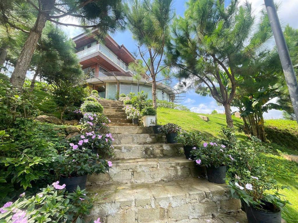 Sở hữu 1.000m2 nhà vườn bảo lộc mặt tiền blaosere, xây nhà nghỉ dưỡng an ninh sổ hồng trao tay.