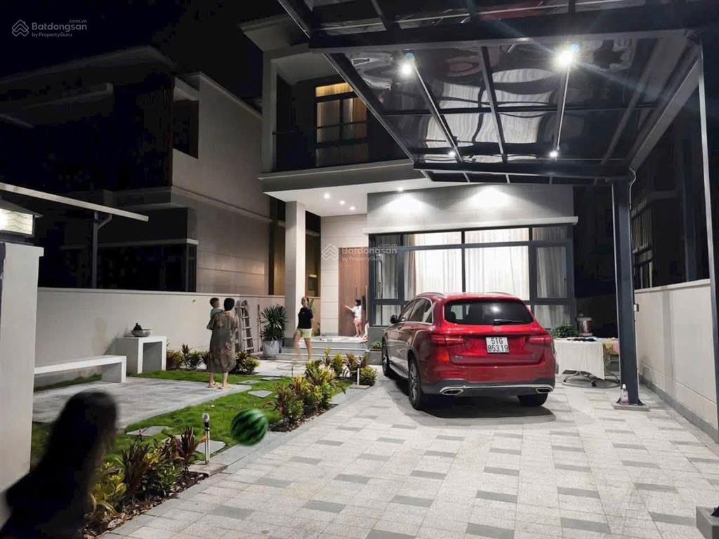 Cho thuê biệt thự đơn lập suncasa central 30tr/tháng