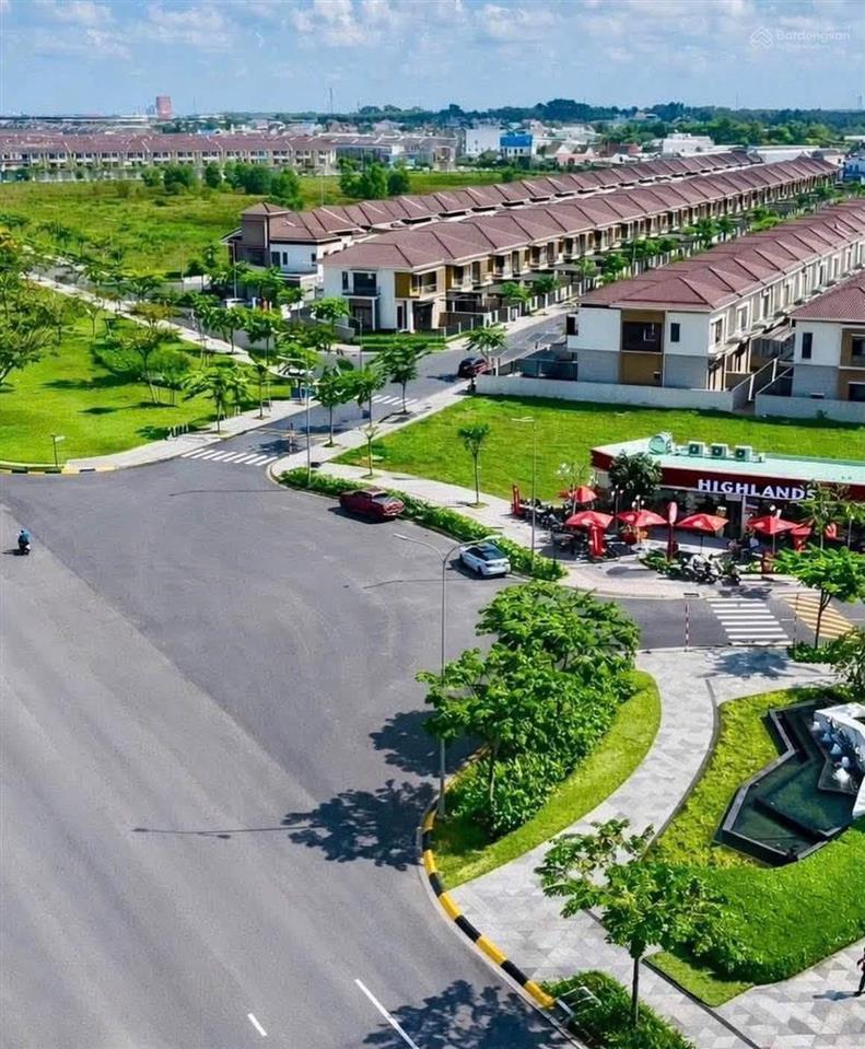 Cho thuê biệt thự đơn lập suncasa central 30tr/tháng