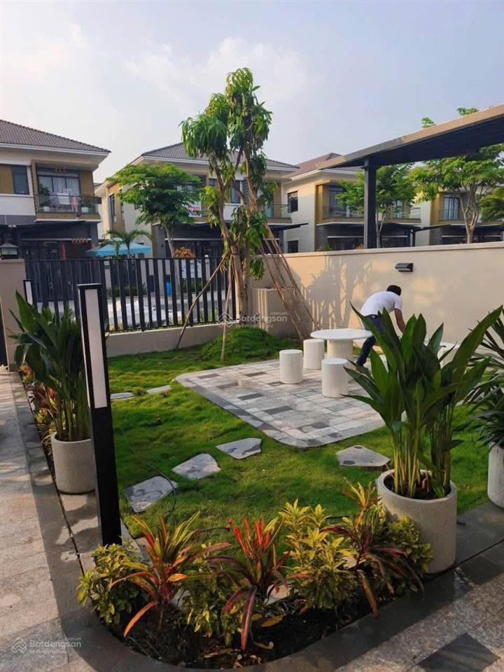 Cho thuê biệt thự đơn lập suncasa central 30tr/tháng
