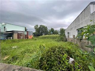 Chính chủ gửi bán lô đất f0 , 150m2 520tr mỹ lệ, cách quốc lộ 50 700m đường xe hơi . sổ hồng riêng.