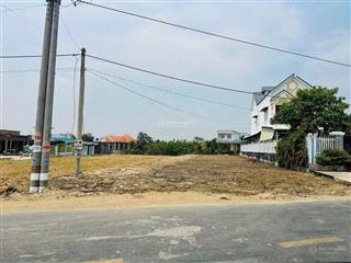 Cách kcn tân kim khoảng 2km mặt tiền xe hơi ngang 5 90m thổ chỉ 550tr sổ hồng riêng. long an .