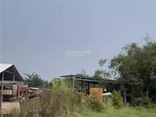 Cách chợ hưng long 5p di chuyển 176m2 xây dựng đủ, 825tr , shr . xã hưng long tp hcm