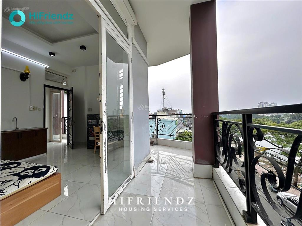 Chdv mới ở phường 15 quận 8  có ban công, cửa sổ tùy ý lựa chọn