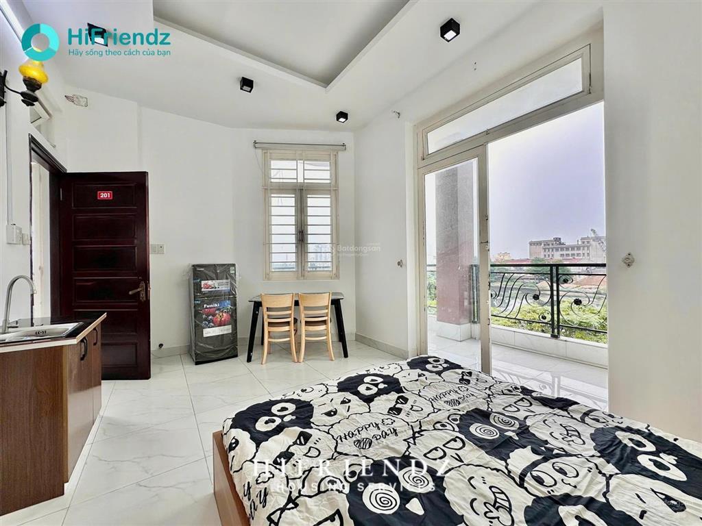 Chdv mới ở phường 15 quận 8  có ban công, cửa sổ tùy ý lựa chọn