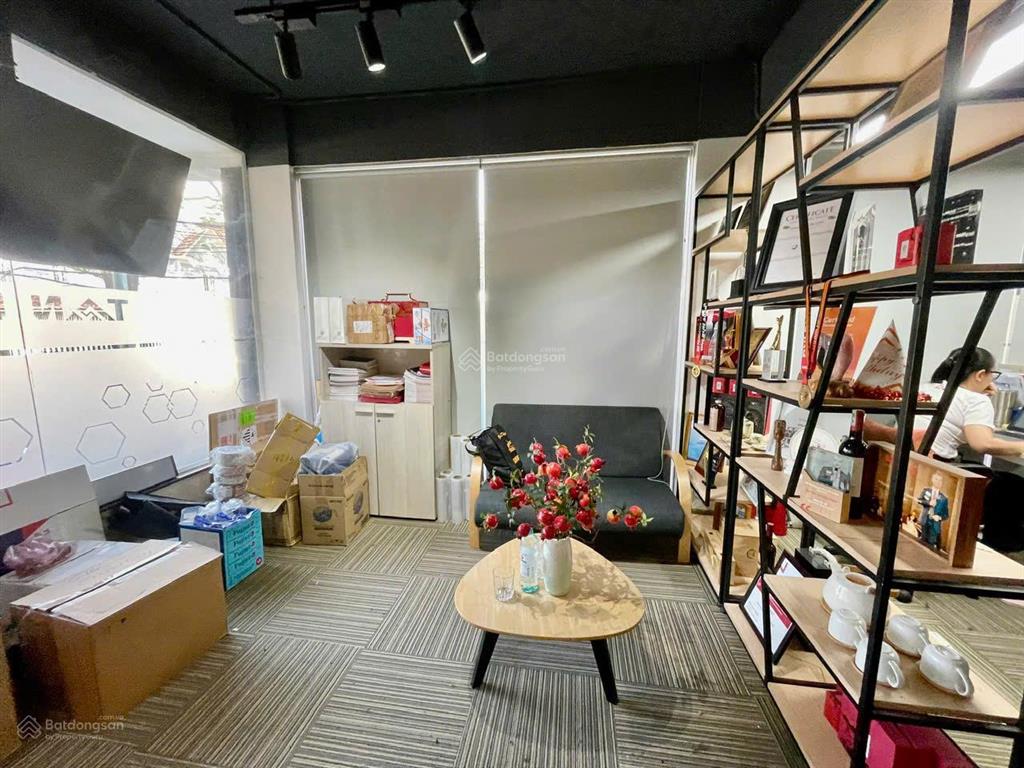 Mặt bằng kd 1 trệt 1 lầu, phù hợp mở công ty, showroom, cửa hàng  kdc trung sơn