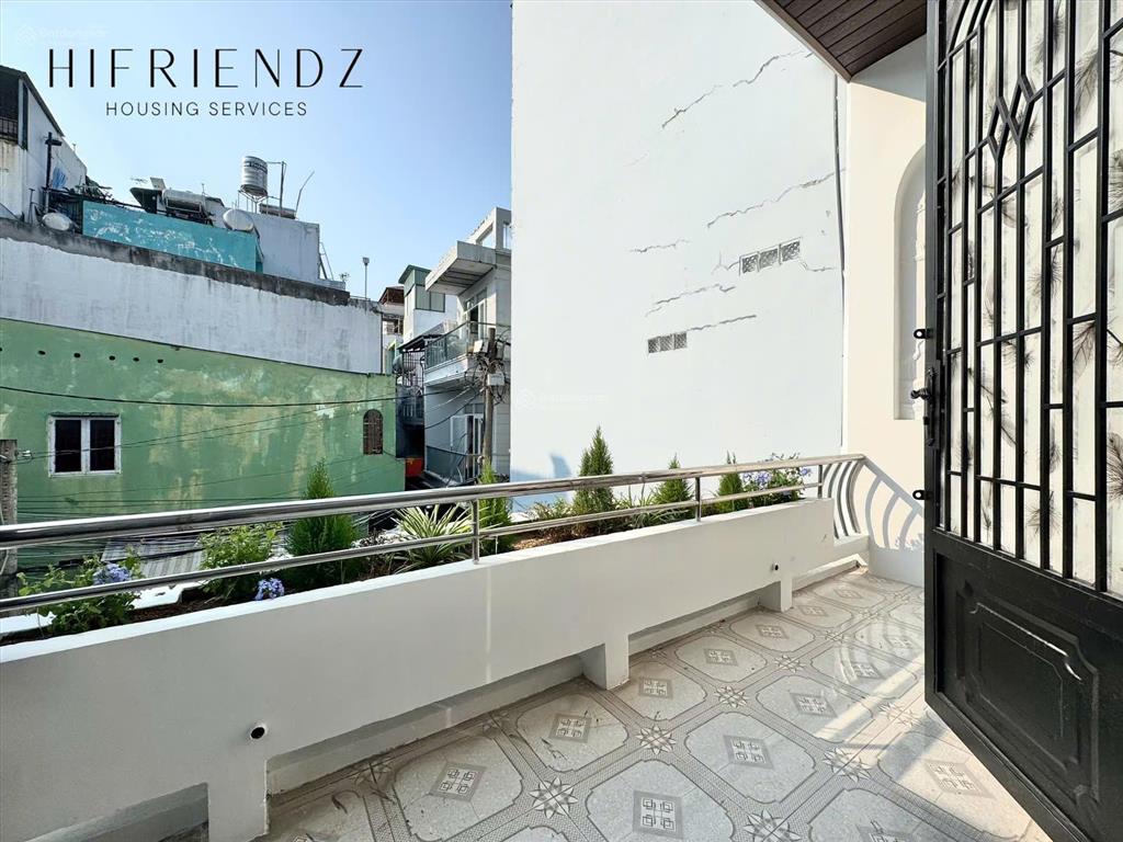 Duplex ban công cao cấp mới xây, sát cầu chữ y, full nt có mg riêng