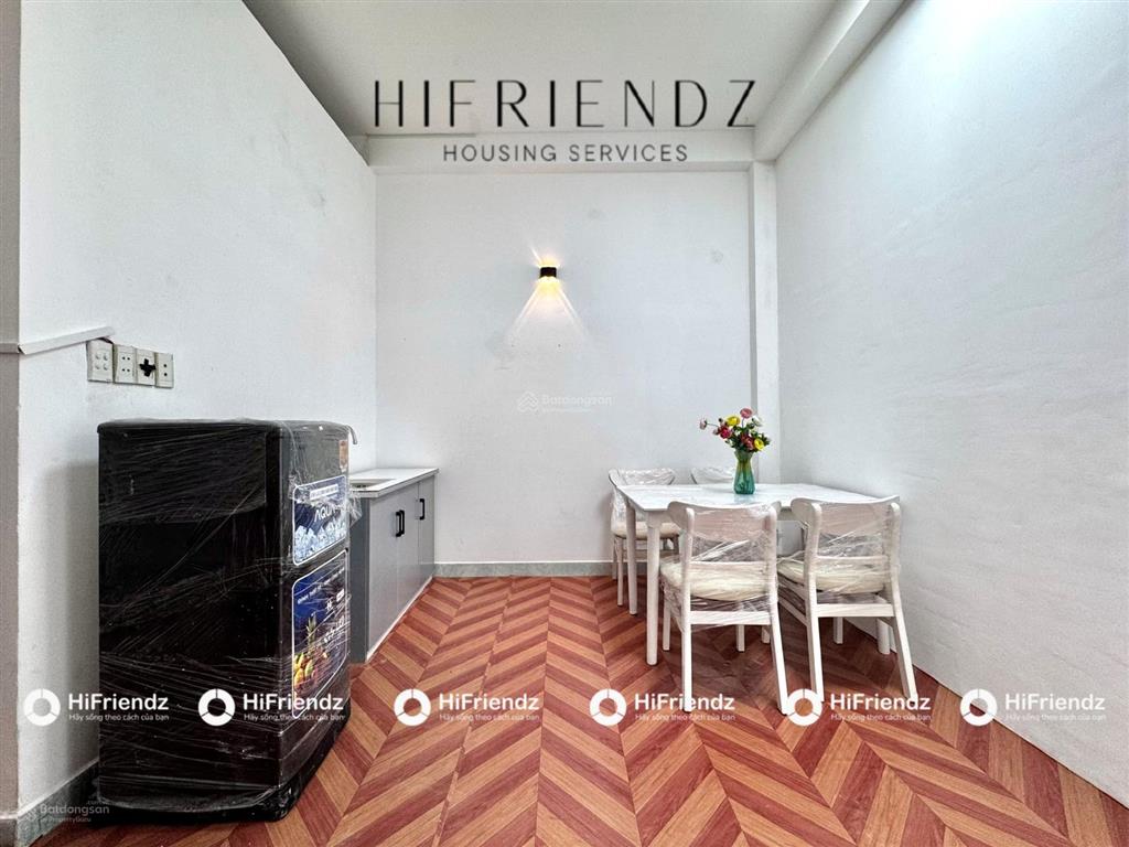 Cho thuê studio tách bếp 1pn mới 100%, ban công, full nt, sát quận 5 trung tâm