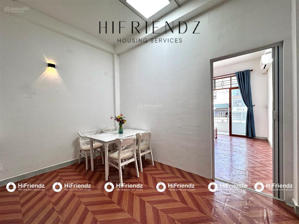 Cho thuê studio tách bếp 1pn mới 100%, ban công, full nt, sát quận 5 trung tâm