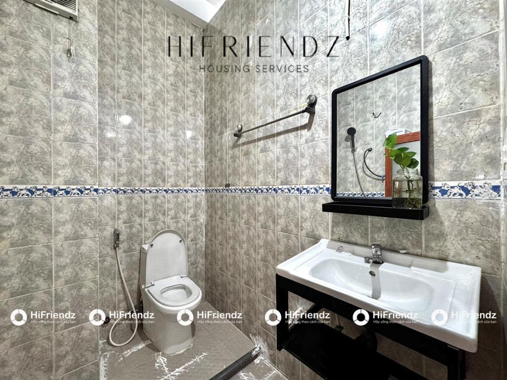 Cho thuê studio tách bếp 1pn mới 100%, ban công, full nt, sát quận 5 trung tâm