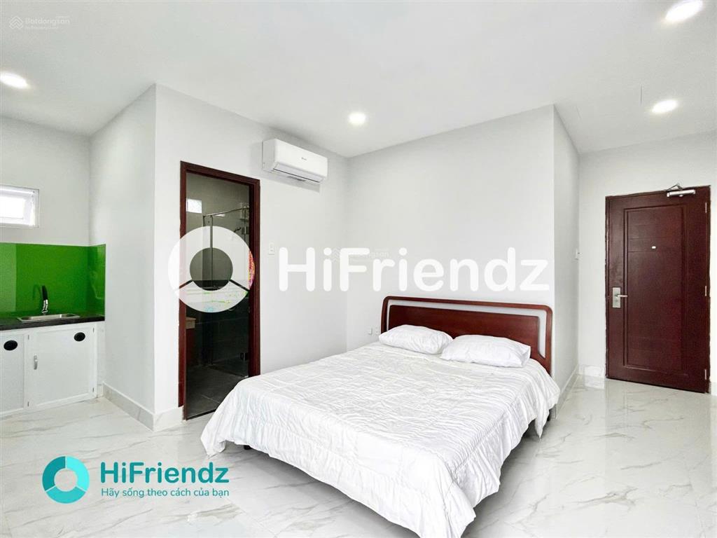 Cho thuê chdv cửa sổ view kính, thang máy, full nt, trung tâm q11