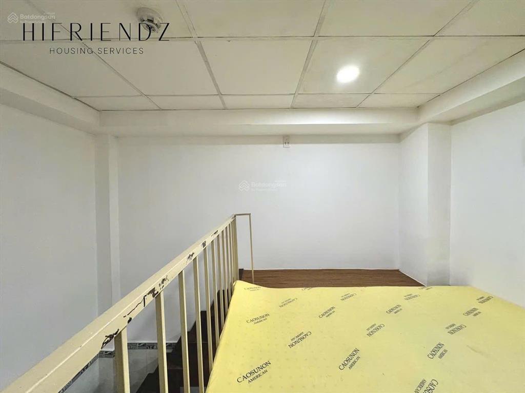 Căn hộ phòng dạng gác cao  full nội thất, gần cầu chữ y. sát quận 5, 1