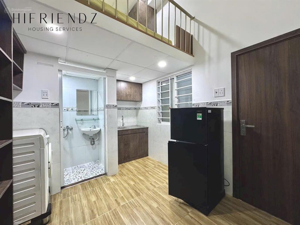 Căn hộ phòng dạng gác cao  full nội thất, gần cầu chữ y. sát quận 5, 1
