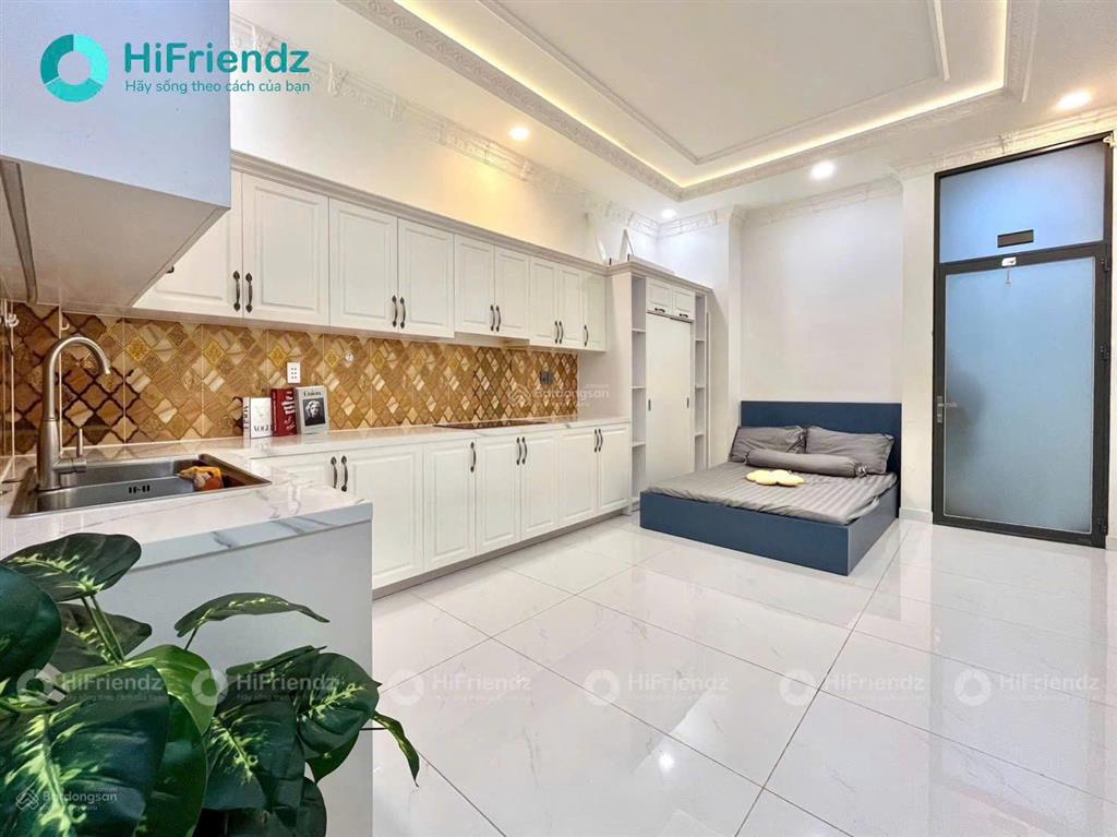 Căn hộ dịch vụ có sân sau + dàn bếp lớn siêu đẹp sát cầu nguyễn tri phương