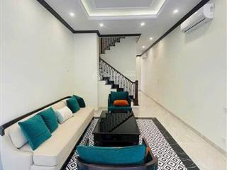 Do nhu cầu công việc em cần cho thuê lại căn nhà hoàn thiện 5 tầng full đồ