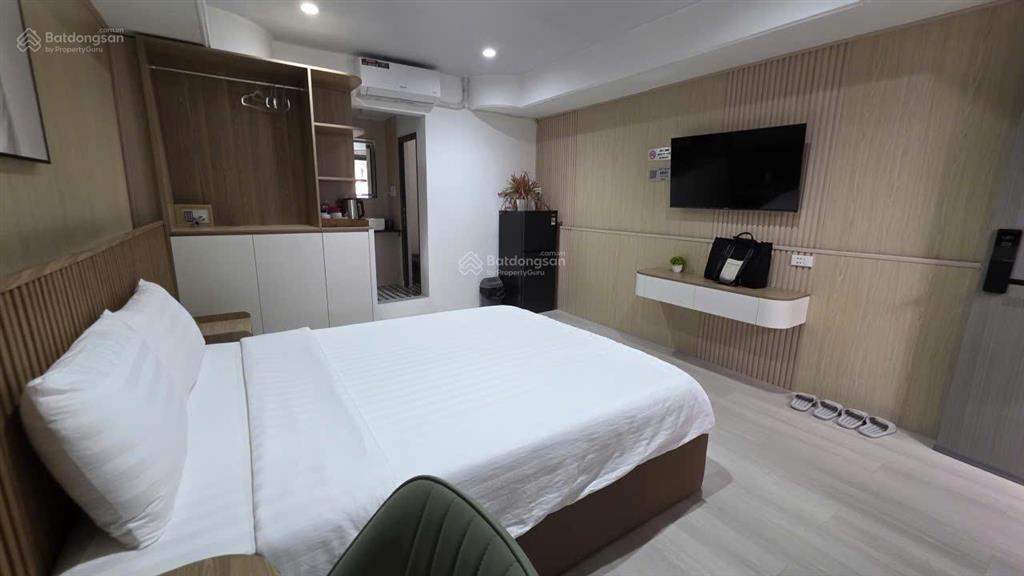 Cho thuê khách sạn mt đường trần hưng đạo q5, 10pn, 11wc, giá tốt
