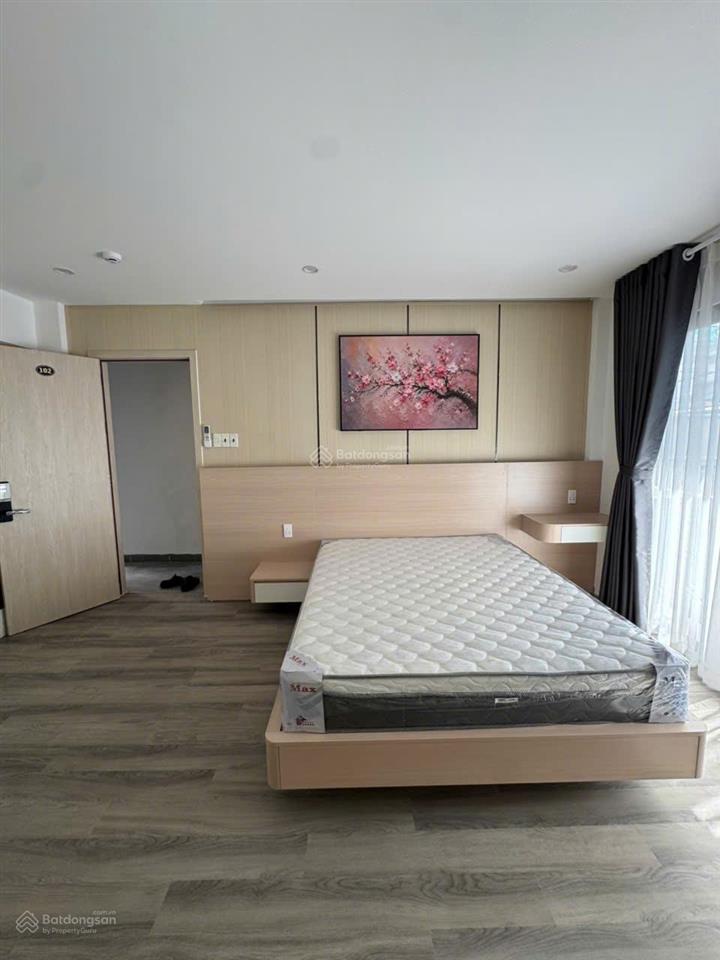 Cho thuê khách sạn 14pn góc 2mt hxt trần đình xu, phường cầu ông lãnh, quận 1.