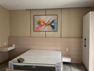 Cho thuê khách sạn 14pn góc 2mt hxt trần đình xu, phường cầu ông lãnh, quận 1.