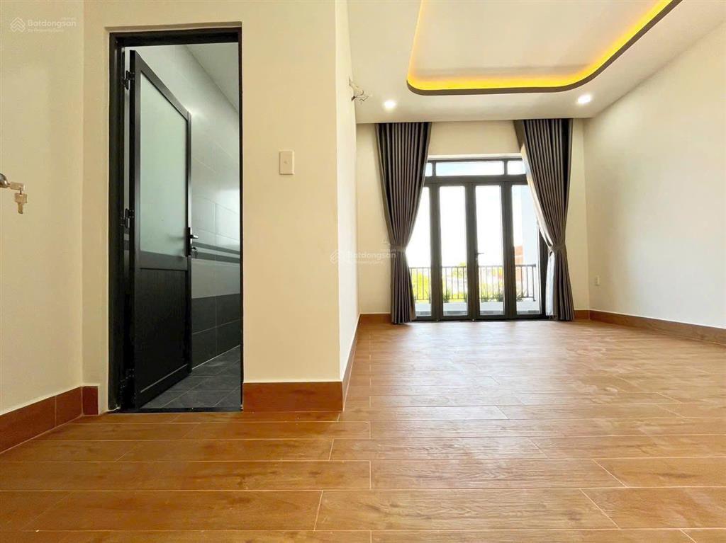 Nhà phố hoàn thiện ngay p. phước tân sổ riêng hoàn công