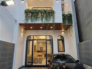 Nhà lầu 4 phòng ngủ gần kdl bửu long, đường nhựa trước nhà 8m  bán do chủ nợ ngân hàng.