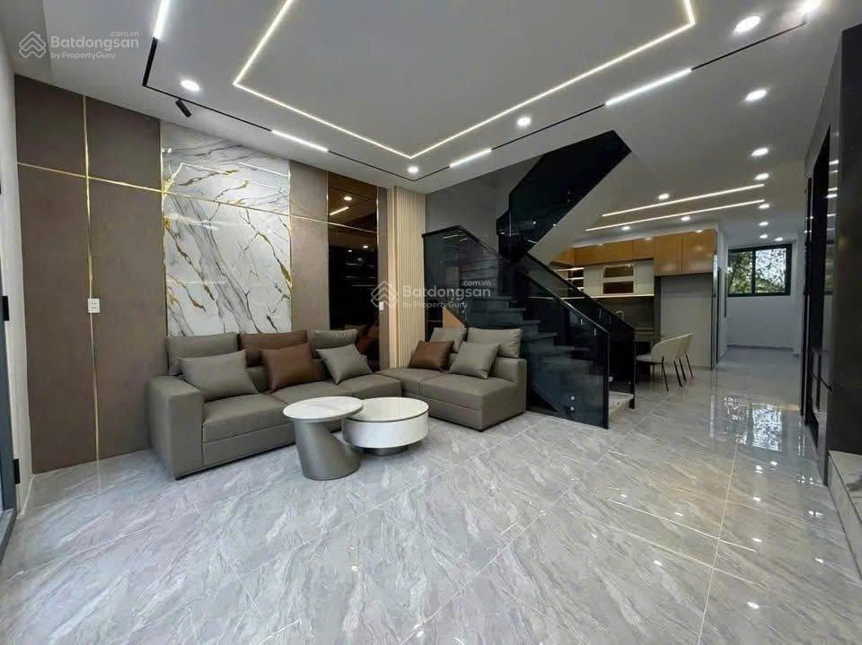 Bán nhà lầu 95m² sổ riêng thổ cư giá chỉ 2 tỷ 050tr trung tâm biên hòa, đi hướng kdl bửu long