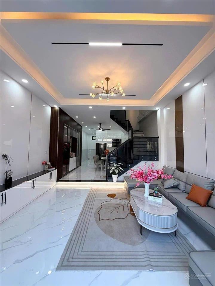 Định cư mỹ, anh chủ bán căn nhà mái thái 5x22 mới xây trong kdc bửu long. gần đại học lạc hồng.