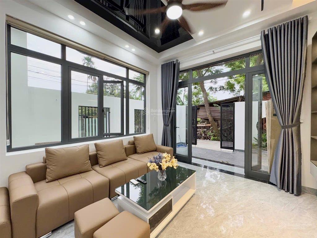 Chủ cần tiền cho con trai lấy vợ bán gấp nhà lầu 6,75x21 mới xây ngay cuối huỳnh văn nghệ 500tr