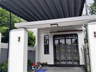 Anh/chị có gia đình trẻ cần mua nhà tài chính 300tr đâu không có thì em có nha .