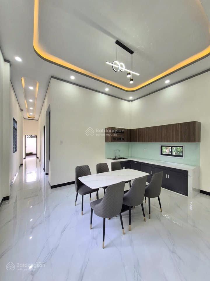 Anh/chị có gia đình trẻ cần mua nhà tài chính 300tr đâu không có thì em có nha .