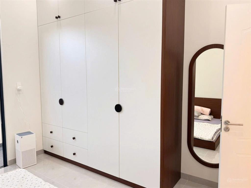 Nhà cấp 4 mới xây ngay cây xăng đức hưng. cách đồng khởi chỉ 5p.