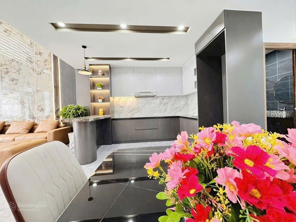 Chính chủ cần tiền bán gấp căn nhà gác lửng ngang lên tới 8m gần ngay kdl bửu long