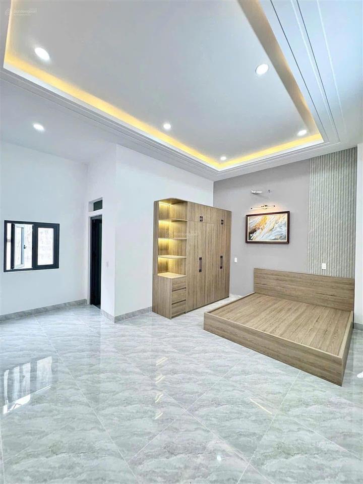 Nhà lầu 4 phòng ngủ gần kdl bửu long, đường nhựa trước nhà 8m  bán do chủ nợ ngân hàng