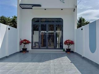 Gia đình kẹt tiền bán gấp căn nhà cấp 4 ngay cuối đường đồng khởi giá đúng 1t080 còn bớt