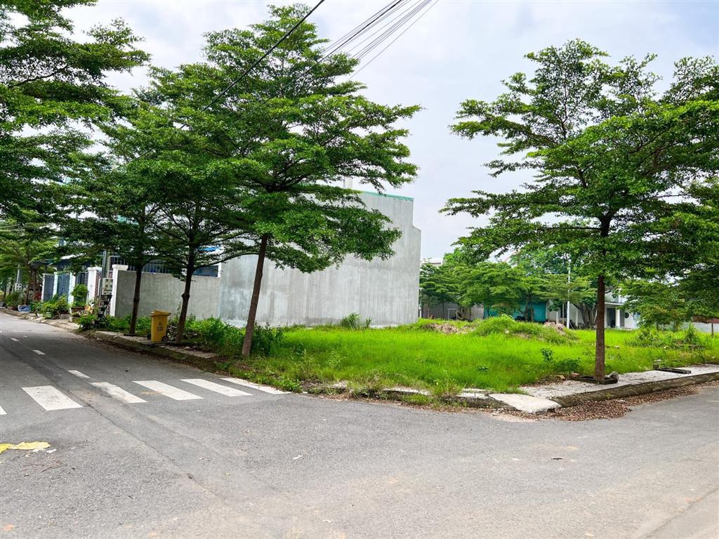 Chính chủ bán đất thổ cư  sở hữu đất thổ cư 100m2 ven sông, 5 phút đến cầu mới biên hòa