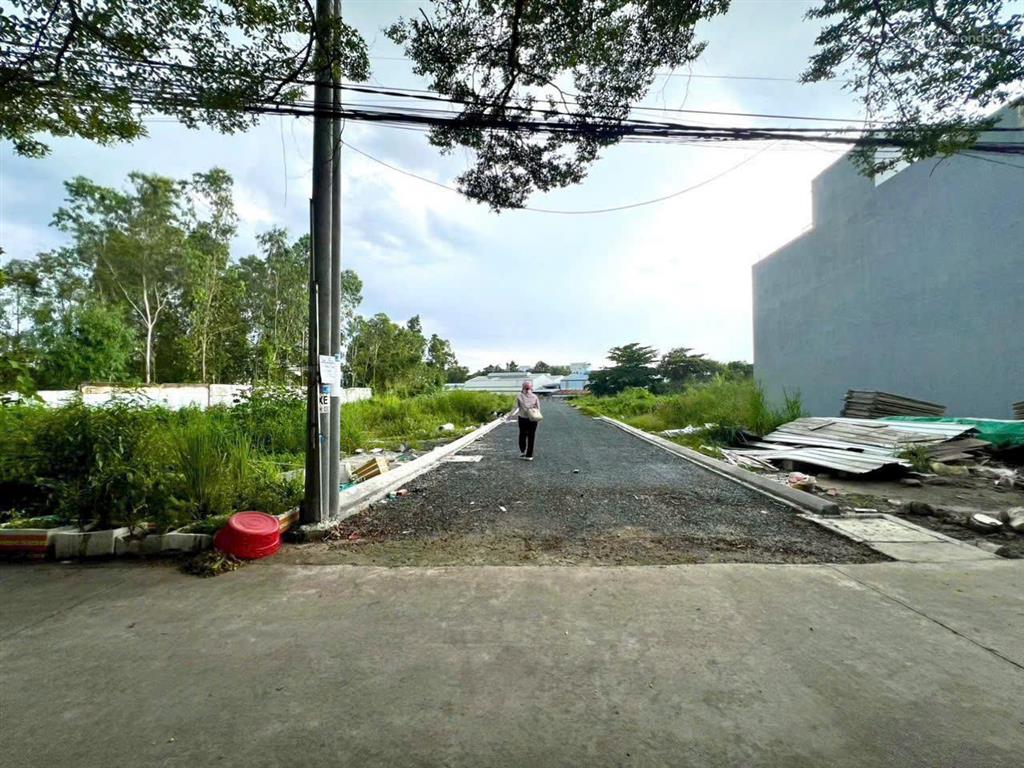 Bán đất kp3 trảng dài, cách đồng khởi 50m. gần cây xăng 26, go tân hiệp, giá 1tỷxx