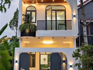 Chủ ngộp bán gấp nhà lầu mới xây 5x17 gần kdl bửu long giá 1ty550 tặng nội thất chỉ giá 50tr.