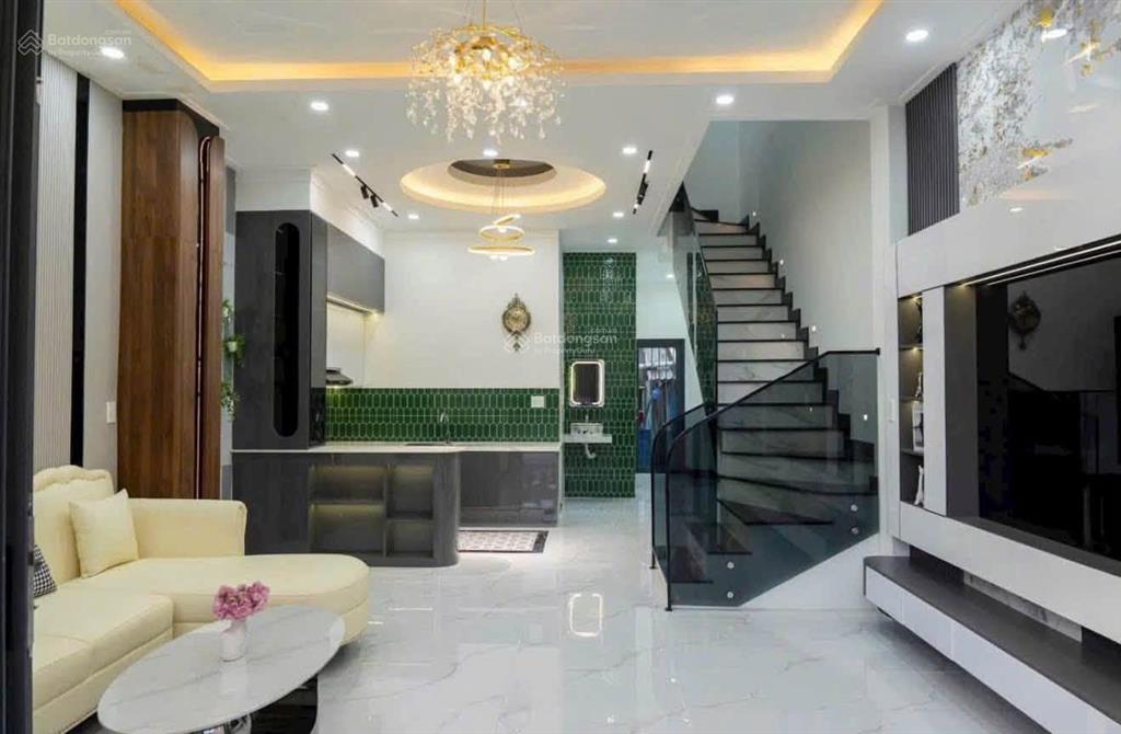 Chủ ngộp bán gấp nhà lầu mới xây 5x17 gần kdl bửu long giá 1ty550 tặng nội thất chỉ giá 50tr.