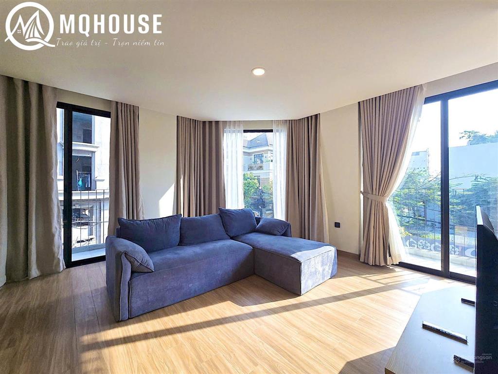 Cho thuê căn hộ mini balcony rộng 45m2 ngay chợ bến thành  bùi viện  đh hoa sen  takashimaya