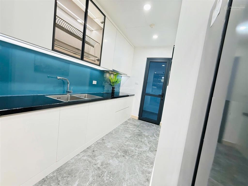 Em có full quỹ căn cho thuê 2pn, 3pn ,4pn tại goldmark city. giá từ 12tr/tháng. em vân 0357 065 ***